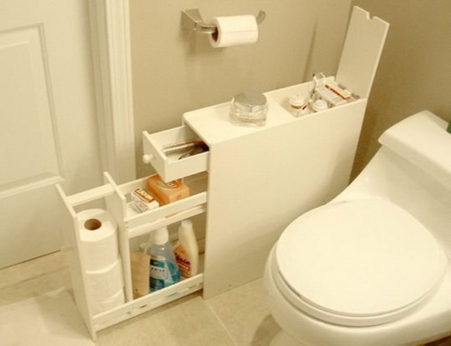 Úzka komoda môže nájsť uplatnenie v kúpeľni alebo na toalete.