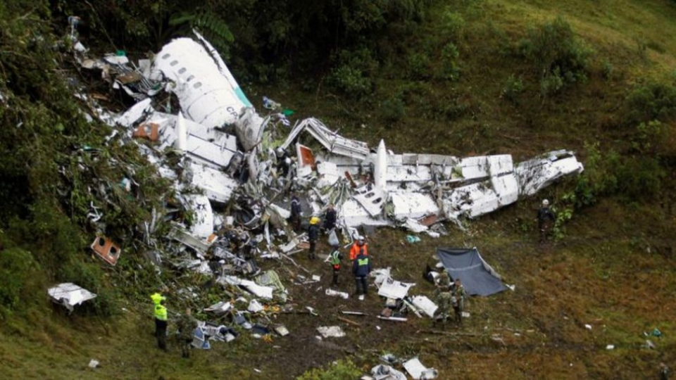 K havárii lietadla s brazílskymi futbalistami klubu Chapecoense došlo v pondelok 28. novembra 2016 krátko pred polnocou miestneho času v kolumbijskej provincii Antioquia, v hornatej oblasti neďaleko mesta Medellín.