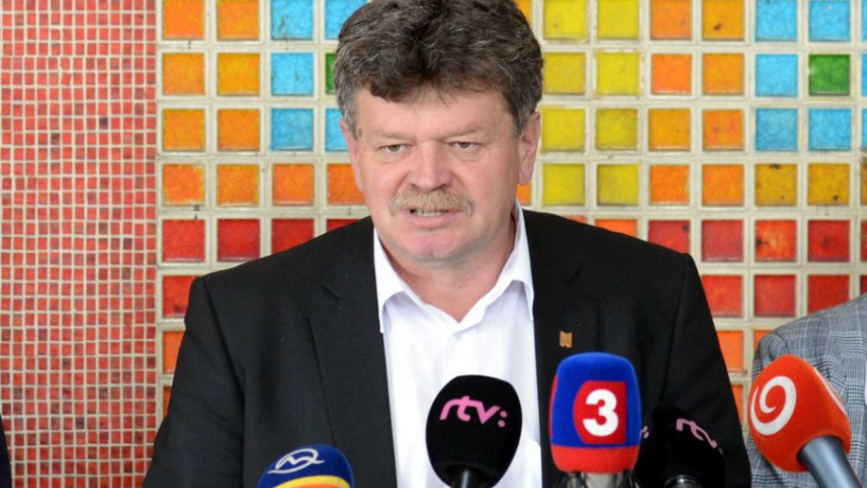 Na snímke predseda Odborového zväzu pracovníkov školstva a vedy na Slovensku Pavel Ondek.