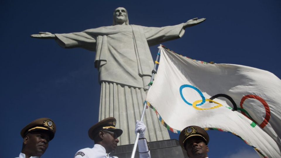 Olympijská vlajka v Rio de Janeiro