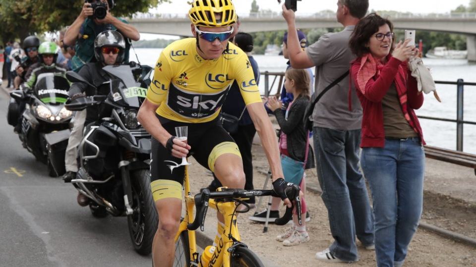 Britský cyklista Chris Froome je naďalej lídrom rebríčka. Archívna snímka
