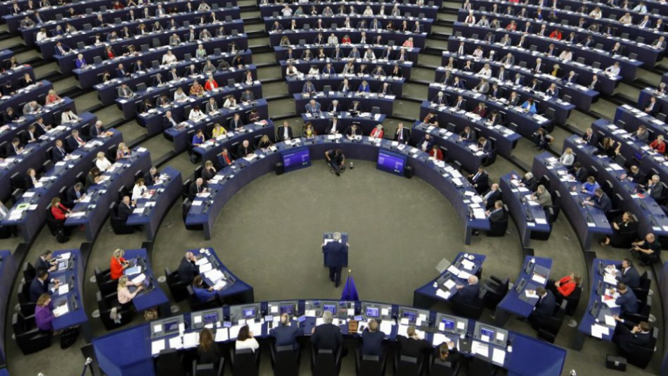 Predseda Európskej komisie (EK) Jean-Claude Juncker reční počas výročného prejavu o stave Únie 13. septembra 2017 v Európskom parlamente v Štrasburgu.