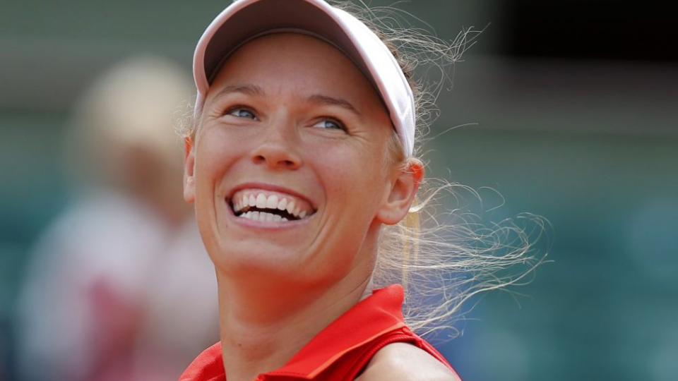 Na snímke dánska tenistka Caroline Wozniacka sa stala prvou štvrťfinalistkou dvojhry na grandslamovom turnaji Roland Garros v Paríži, keď v osemfinále si poradila s Ruskou Svetlanou Kuznecovovou 6:1, 4:6, 6:2 v nedeľu 4. júna 2017. 