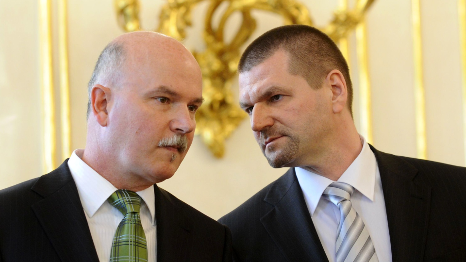 Exministri Martin Janušek (vľavo) a Igor Štefanov.