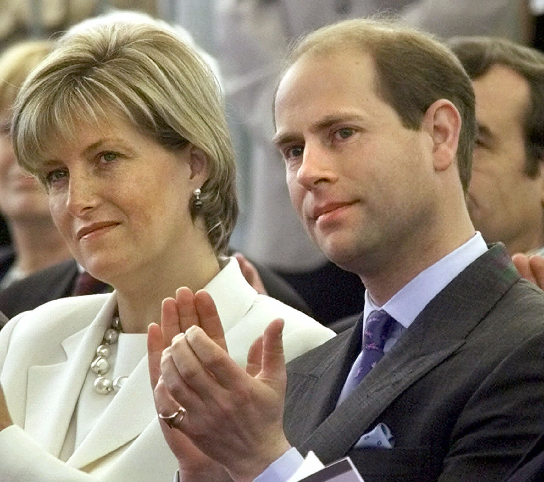 Britský princ Edward s manželkou Sophie.