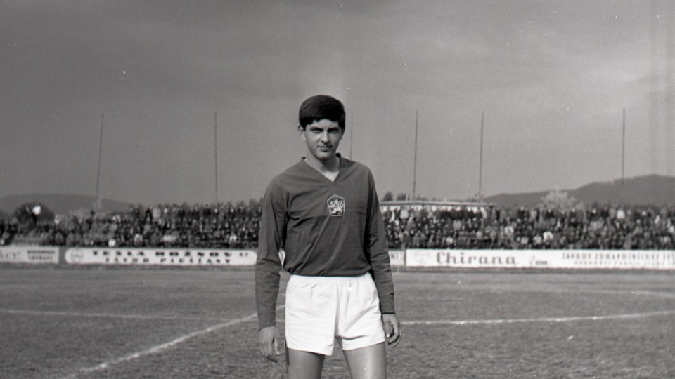 Československý futbalový reprezentant Karol Dobiáš, archívna snímka.