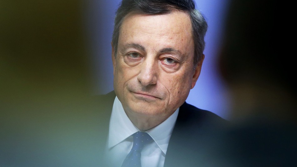 Na archívnej snímke Mario Draghi.