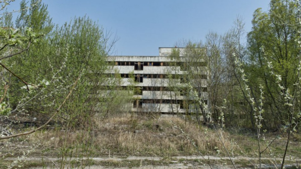 Na archívnej snímke hrubá stavba nedokončenej Fakultnej nemocnice s poliklinikou Rázsochy.