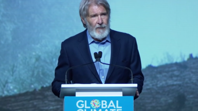 Harrison Ford zaútočil na svetových lídrov: Pre udržanie vlastnej moci popierate prírodnú katastrofu 
