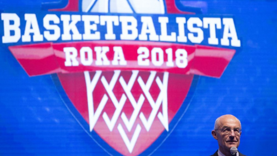 Na snímke Ľubomír Kotleba, ktorého uviedli do Siene slávy slovenského basketbalu počas slávnostného vyhlásenia výsledkov ankety Basketbalista roka 2018 v Bratislave 14. februára 2019.