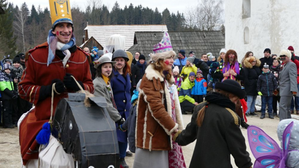 Na snímke fašiangový sprievod počas podujatia Už sa fašiang kráti v Múzeu slovenskej dediny v Martine dňa 24. februára 2019