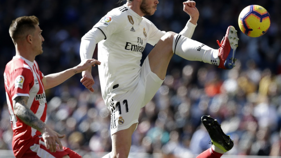 Na snímke hráč Realu Madrid Gareth Bale (vpravo). 