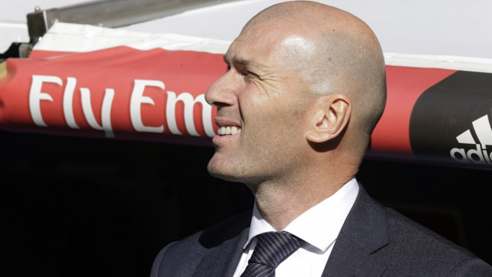Na snímke staronový tréner Realu Madrid Zinedine Zidane pred začiatkom zápasu 28. kola španielskej futbalovej La Ligy Real Madrid - Celta Vigo v Madride 16. marca 2019.