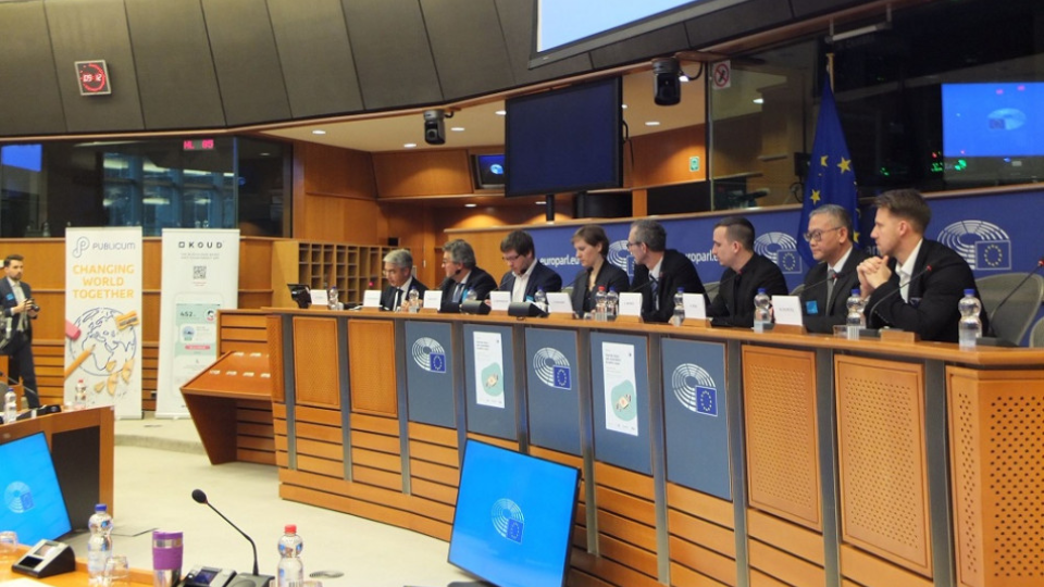 Slovenský europoslanec Ivan Štefanec organizoval v Európskom parlamente podujatie na tému Boj proti podvodom a falošným výrobkom v dodávateľskom reťazci.