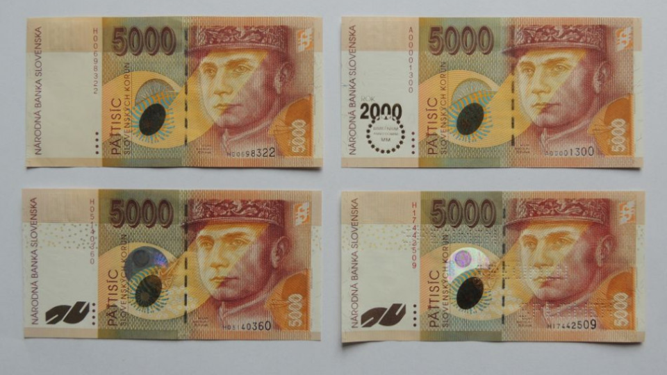 Na snímke  bankovky v hodnote 5000 Sk. Kremnica, 14. mája 2019.
