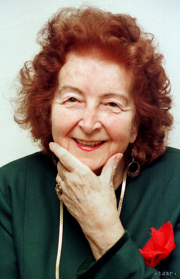 20.júla 1914 sa narodila vo Vrútkach prozaička, prekladateľka a redaktorka HANA ZELINOVÁ. Jej najpopulárnejšou knihou bola románová trilógia o histórii turčianskeho zemianskeho rodu Alžbetin dvor. Zomrela 16.3.2004.
