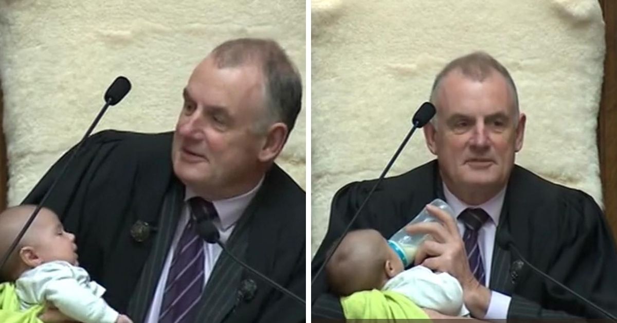 Predseda novozélandského parlamentu viedol v stredu zasadnutie so šesťtýždňovým bábätkom na rukách