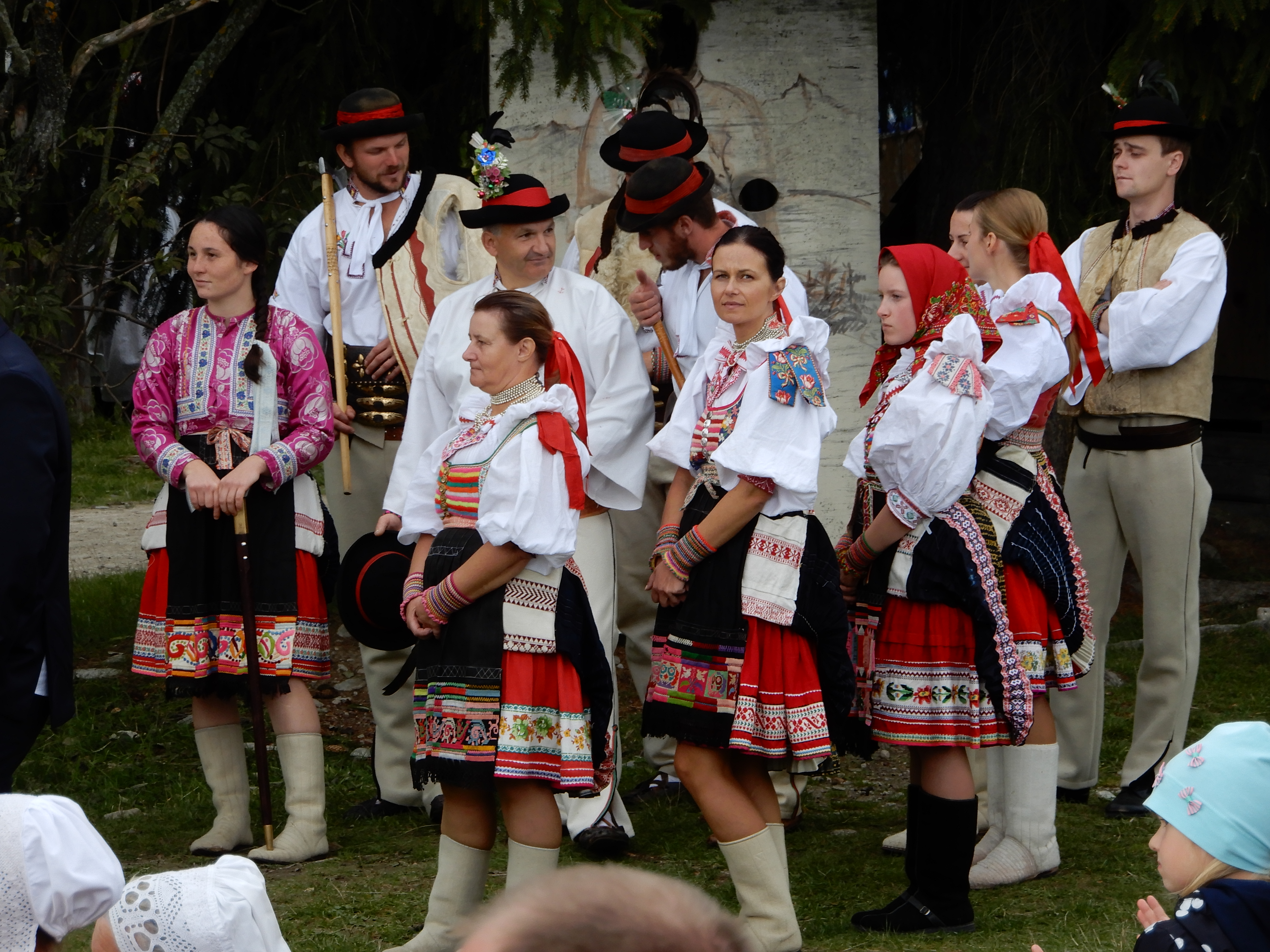 Na snímke sú folkloristi v Múzeu liptovskej dediny v Pribyline