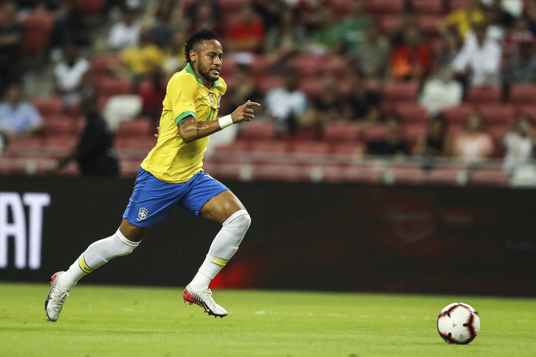 Neymar v drese Brazílie