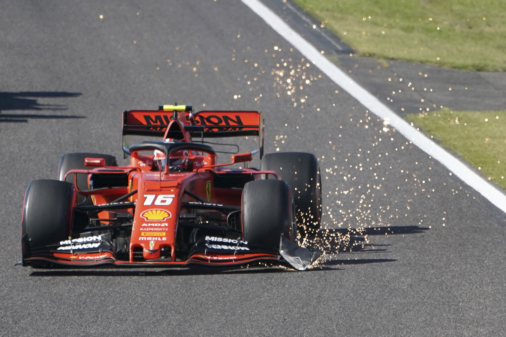 Monacký jazdec F1  na Ferrari Charles Leclerc počas pretekov Veľkej ceny Japonska na okruhu Suzuka