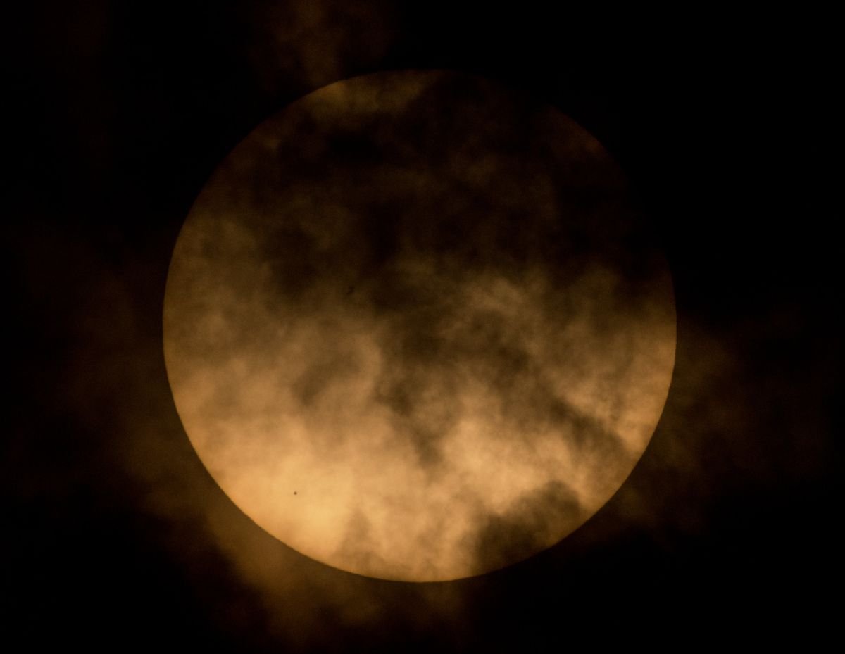 Prechod planéty Merkúr pred slnečným diskom v roku 2016