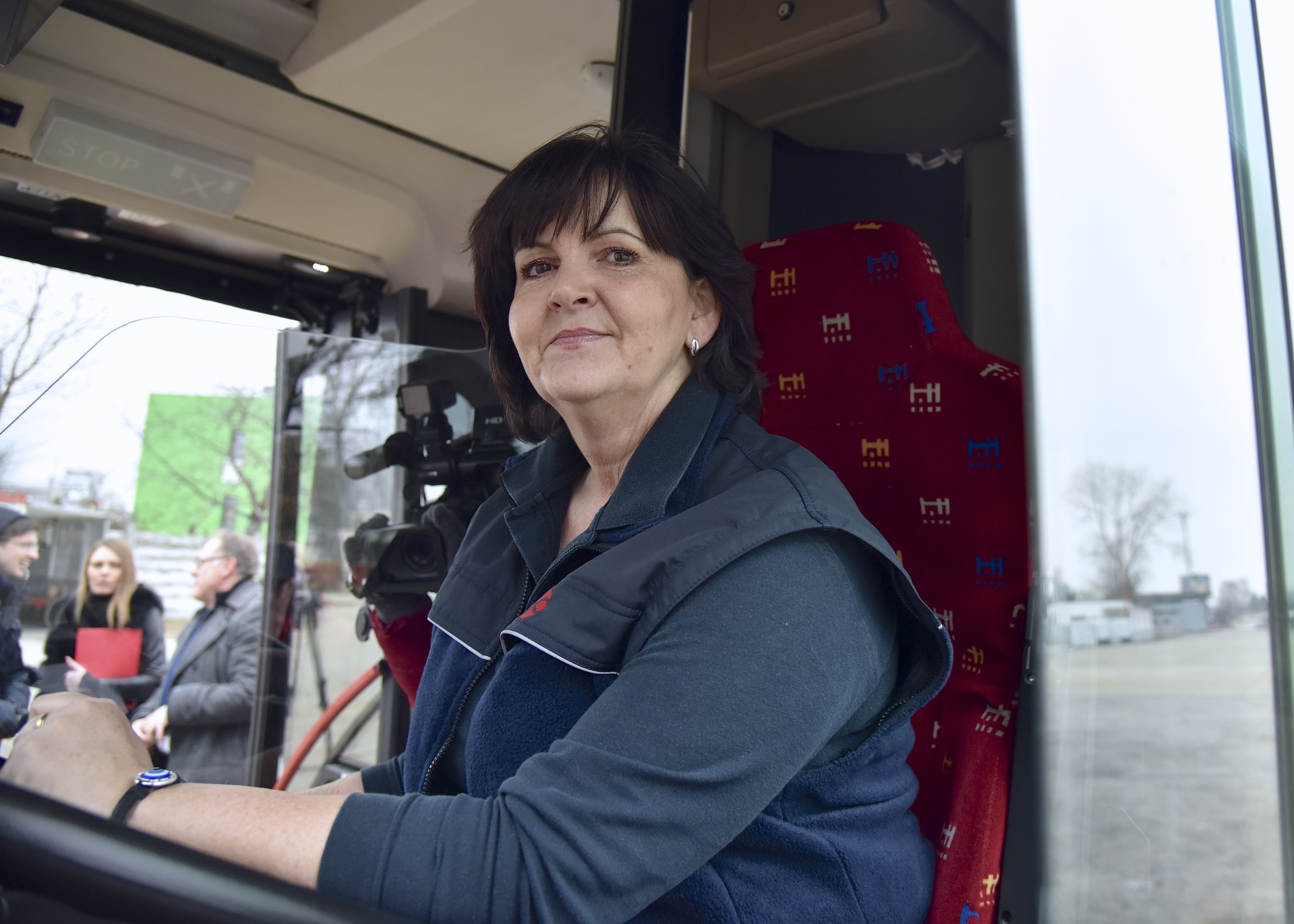 Na snímke vodička Mestskej hromadnej dopravy (MHD ) Adriana Svoreňová počas tlačovej konferencie Dopravného podniku Bratislava (DPB ).