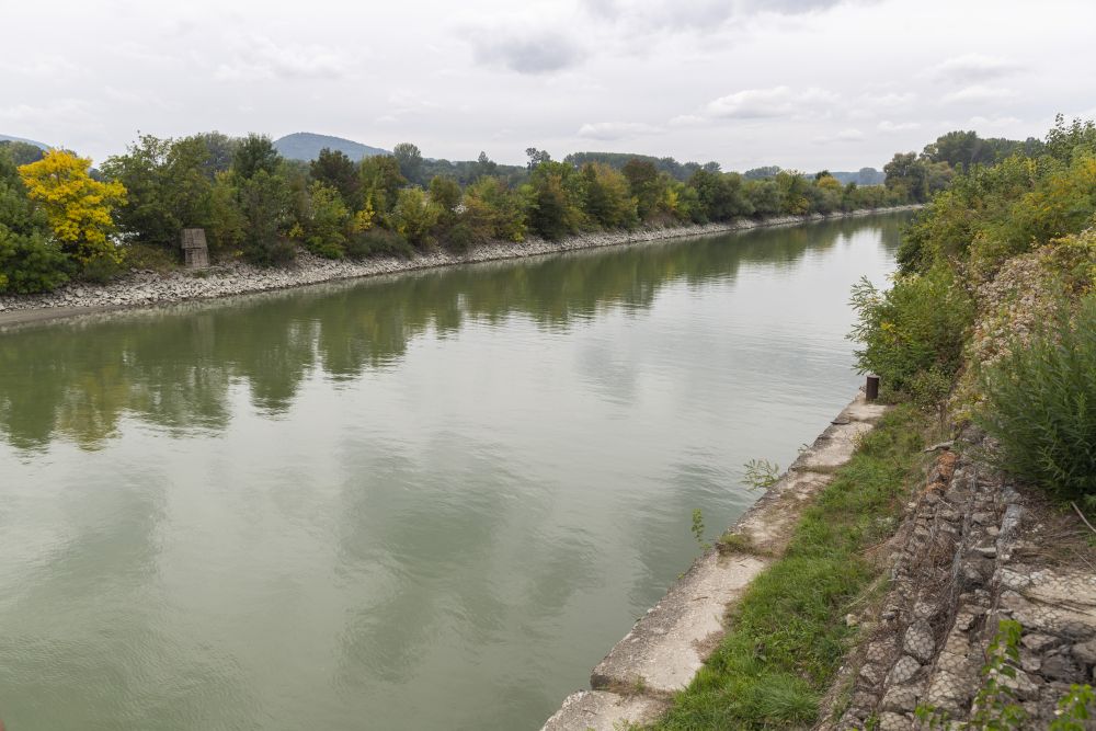 Na snímke rameno rieky Dunaj pri kameňolome počas predstavenia štúdie využitia Kameňolomu Devín v Bratislave