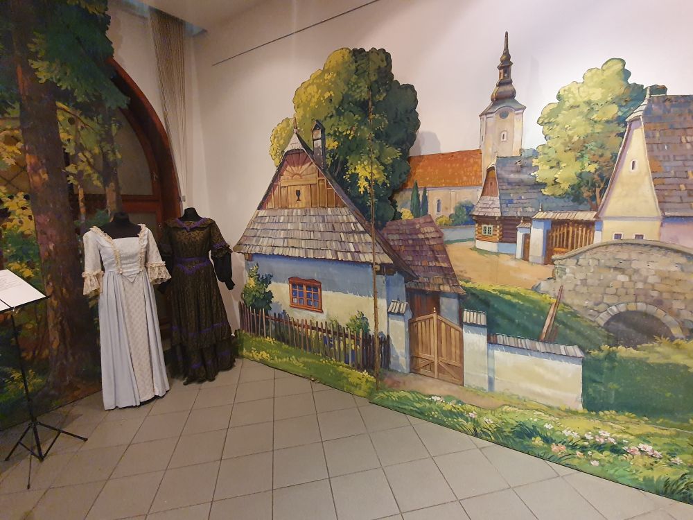 Na snímke otvorenie výstavy na počesť slovenského divadelníctva v MJK v Liptovskom Mikuláši