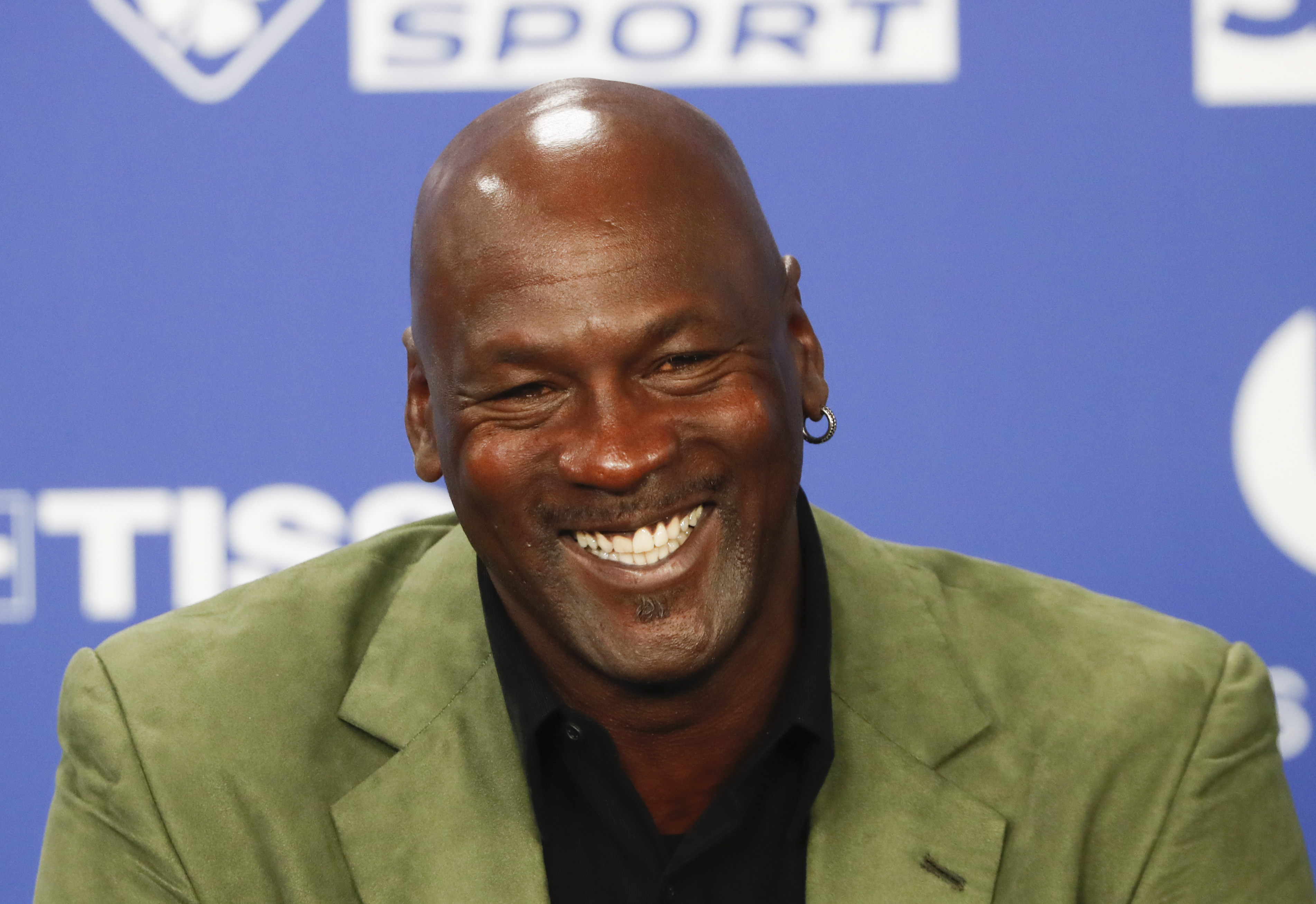 Na snímke bývalá basketbalová hviezda Michael Jordan počas tlačovej konferencie pred zápasom basketbalovej NBA Charlotte Hornets - Milwaukee Bucks v Paríži 24. januára 2020.