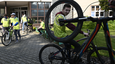 V rámci charitatívnej zbierky darovali Trenčania bicykle, kolobežky i odrážadlá
