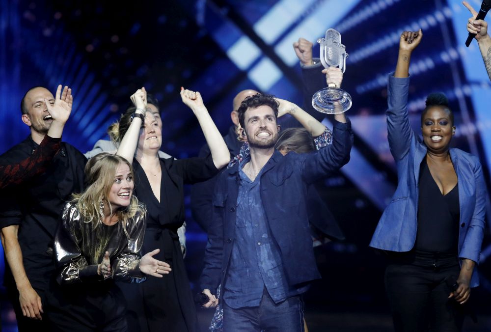 Na snímke holandský spevák Duncan Laurence zvíťazil vo finále pesničkovej súťaže Eurovízia 2019