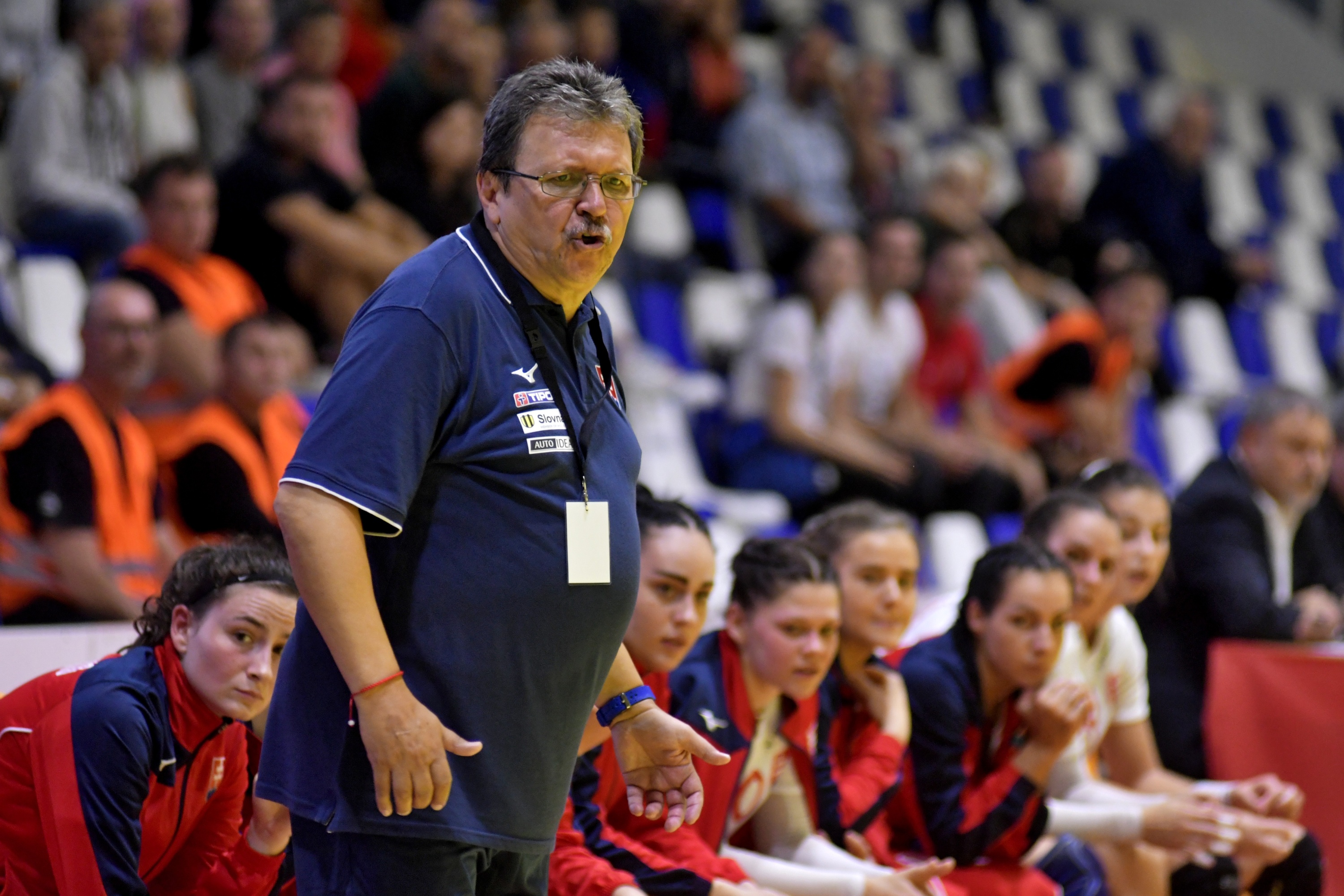 Na snímke tréner slovenskej reprezentácie žien v hádzanej Pavol Streicher v zápase kvalifikácie na majstrovstvá Európy 2020 v hádzanej  Slovensko - Srbsko.