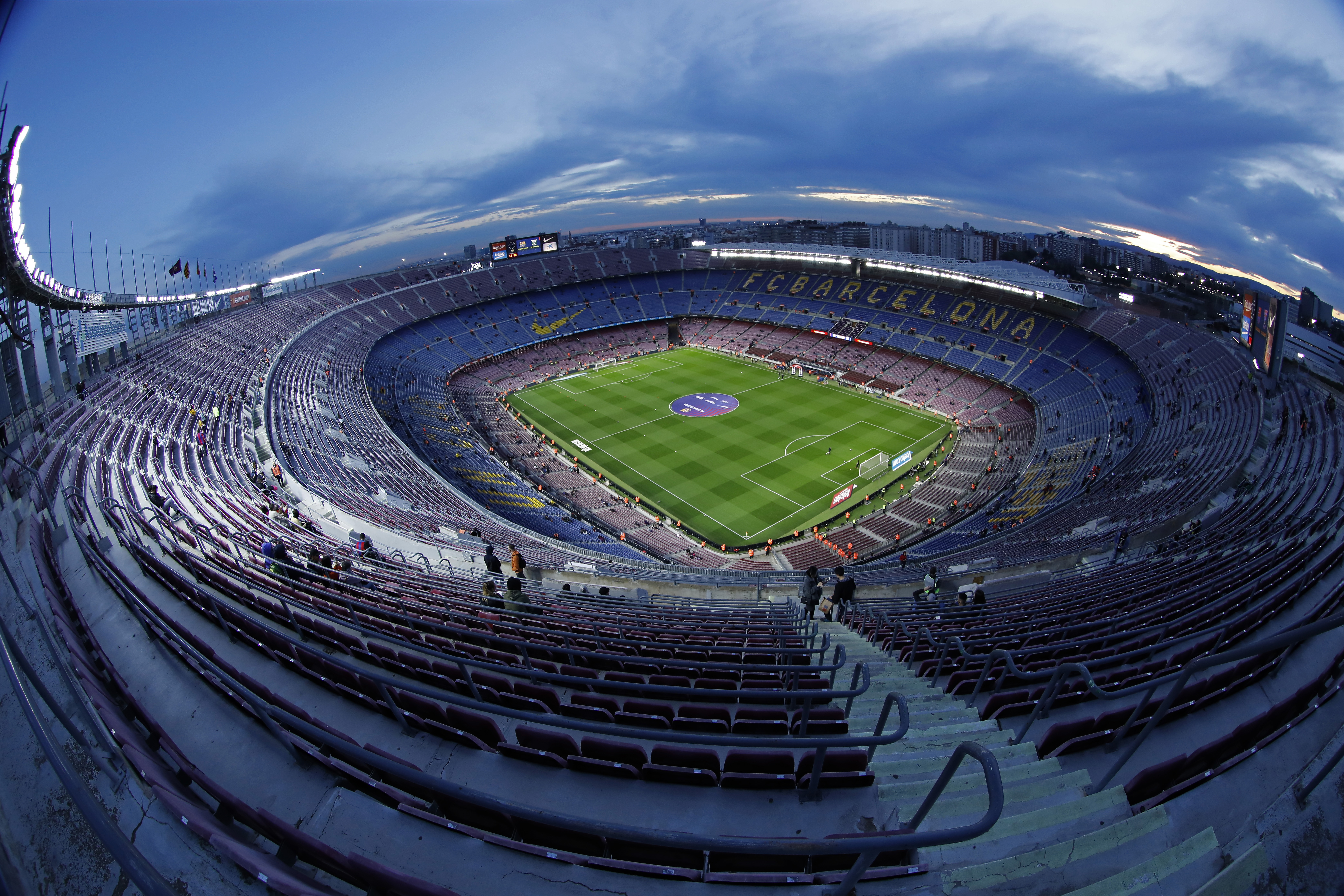 Na archívnej snímke pohľad na futbalový štadión Camp Nou v Barcelone