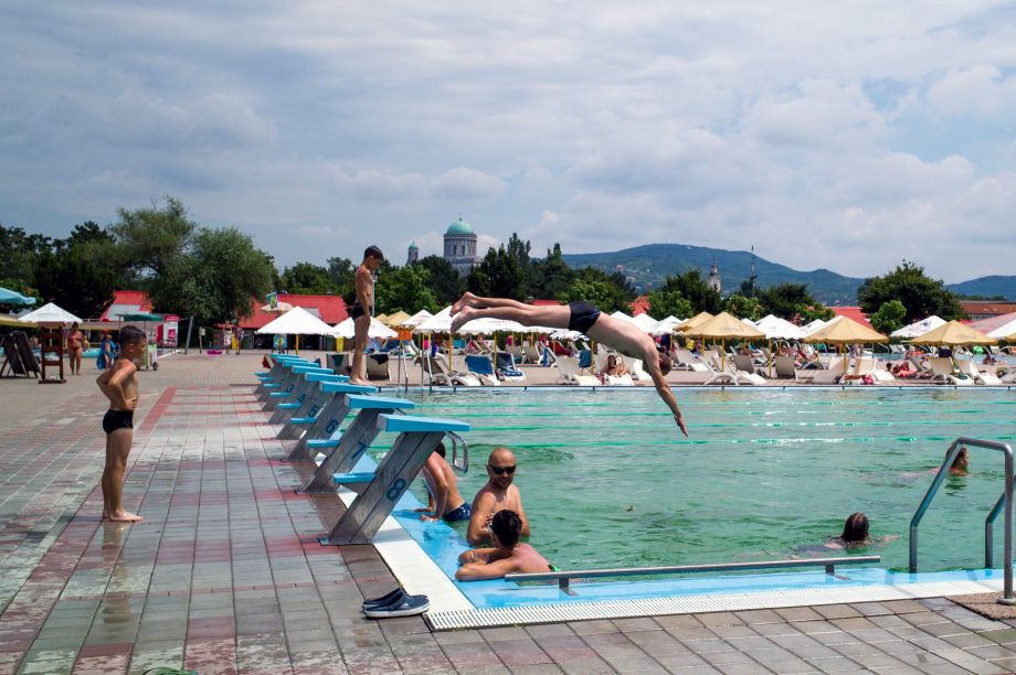 Na snímke kúpalisko Vadaš, najväčšia atrakcia mesta Štúrovo v pondelok 13. júla 2020.