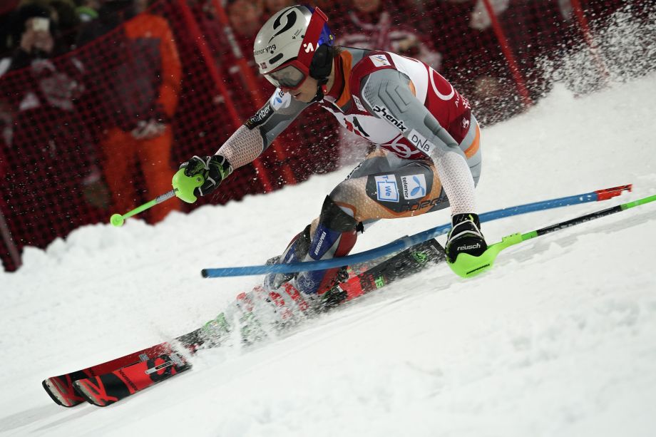 Nórsky lyžiar Henrik Kristoffersen na trati v 1. kole slalomu Svetového pohára 28. januára 2020 v rakúskom Schladmingu.