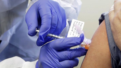 Potenciálna vakcína od Pfizeru proti COVID-19 má úspešnosť až 90%