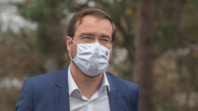 Novinky o vakcíne: Minister Krajčí prezradil, kedy asi bude k dispozícii pre bežných ľudí