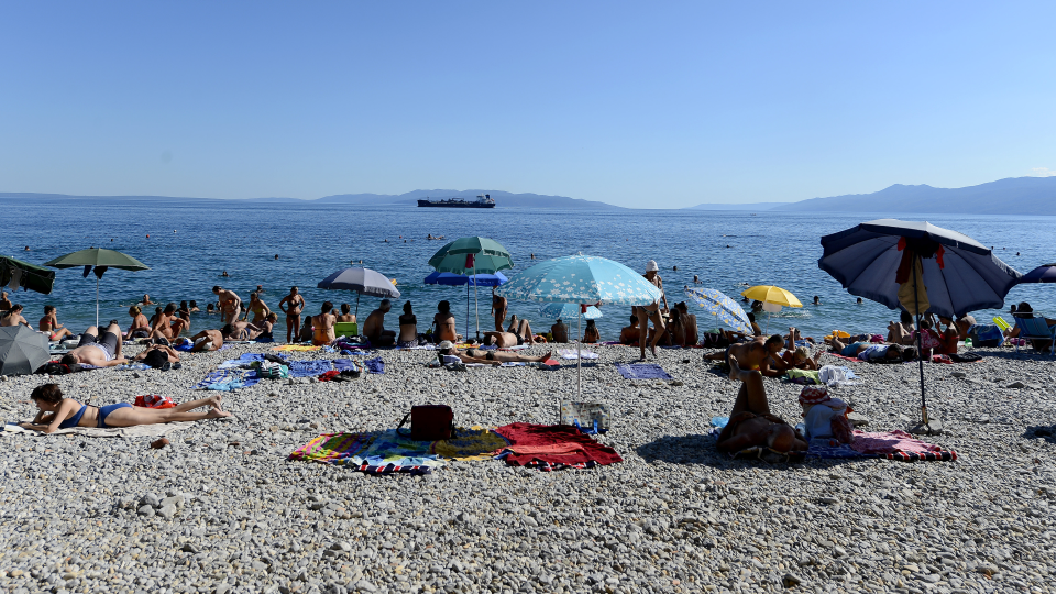 Na snímke pláž v chorvátskom meste Rijeka.