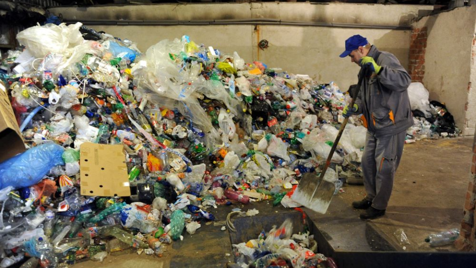 Zmesový odpad znehodnocuje ten, čo by sa mohol recyklovať. 
