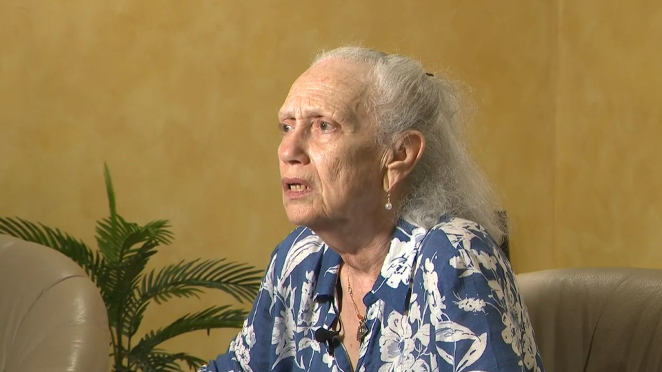 88-ročná Esther vďačí za svoj život susedom. 