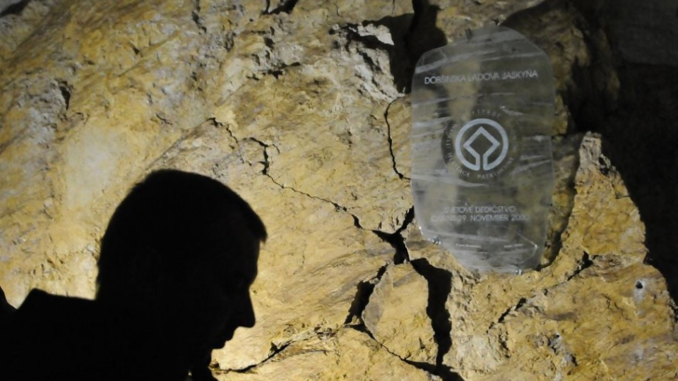Na archívnej snímke Dobšinská ľadová jaskyňa, ktorá patrí medzi najvýznamnejšie ľadové jaskyne na svete.