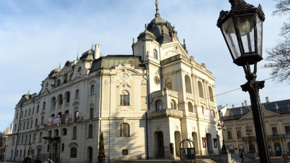 Na snímke historická budova Štátneho divadla Košice (ŠDKE) v Košiciach 13. januára 2016.