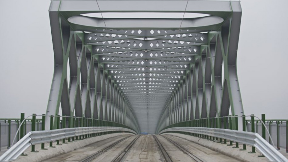 Na snímke Starý most v Bratislave.