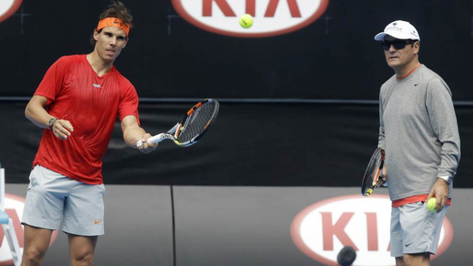 Španielsky tenista Rafal Nadal a jeho strýko a tréner Toni Nadal 