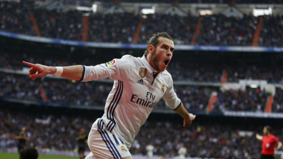 Na snímke hráč Realu Madrid Gareth Bale oslavuje svoj gól v zápase 22. kola španielskej futbalovej LaLigy Real Madrid - Espanyol v sobotu 18. februára 2017.