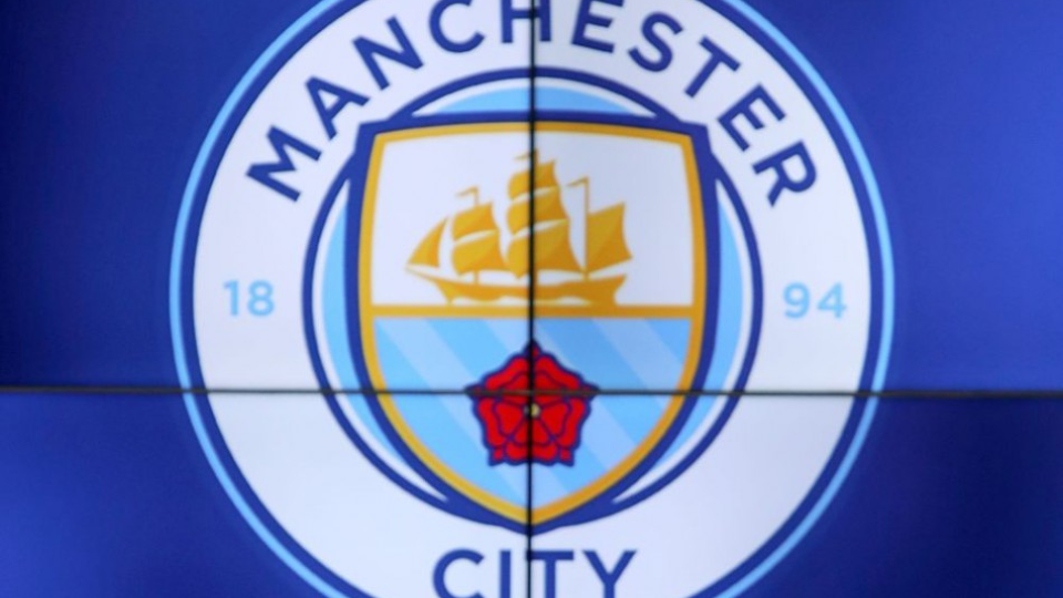 Na ilustračnej foto logo Manchester City.
