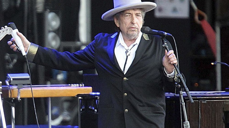 Americký spevák a skladateľ Bob Dylan.