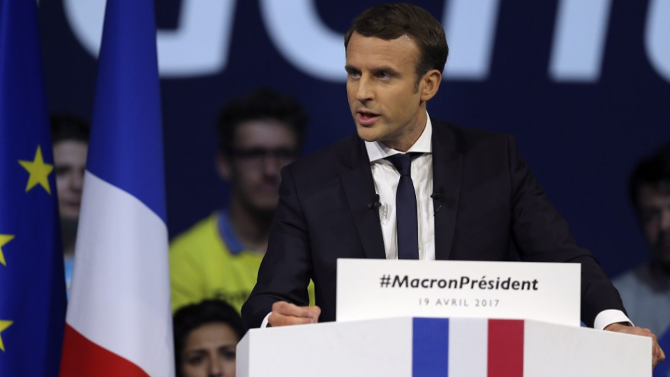 Francúzsky nezávislý centristický prezidentský kandidát Emmanuel Macron.