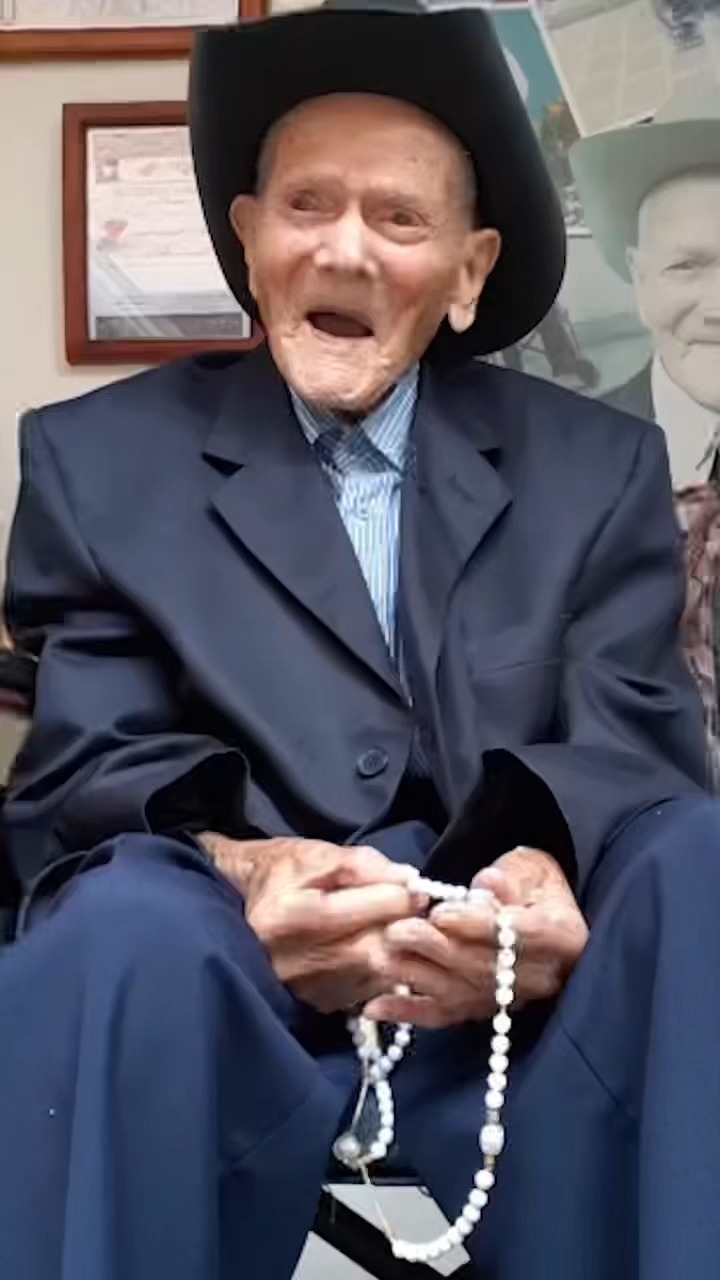 Najstarší muž na svete sa dožil neuveriteľných 114 rokov. Týchto päť ...
