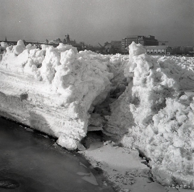 Zamrznutý Dunaj 31.01.1947.
